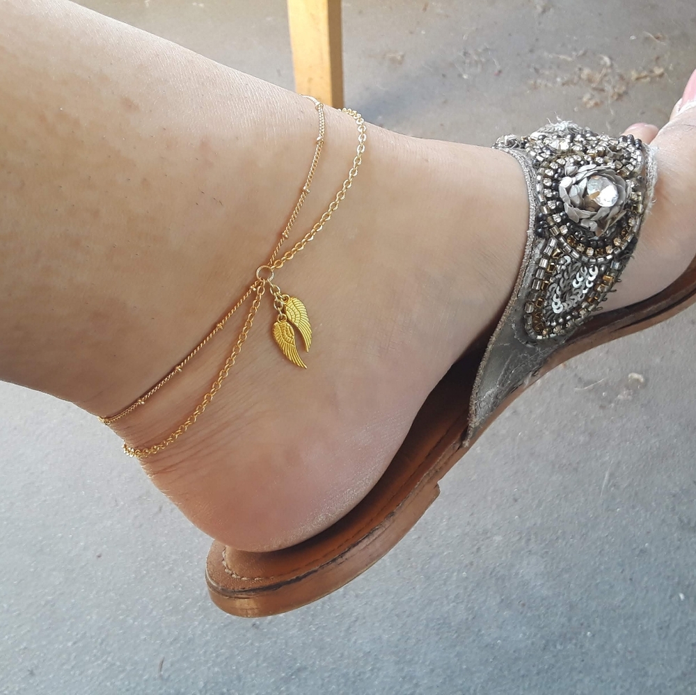 Layered Tiny Gold Angel Wings Anklet